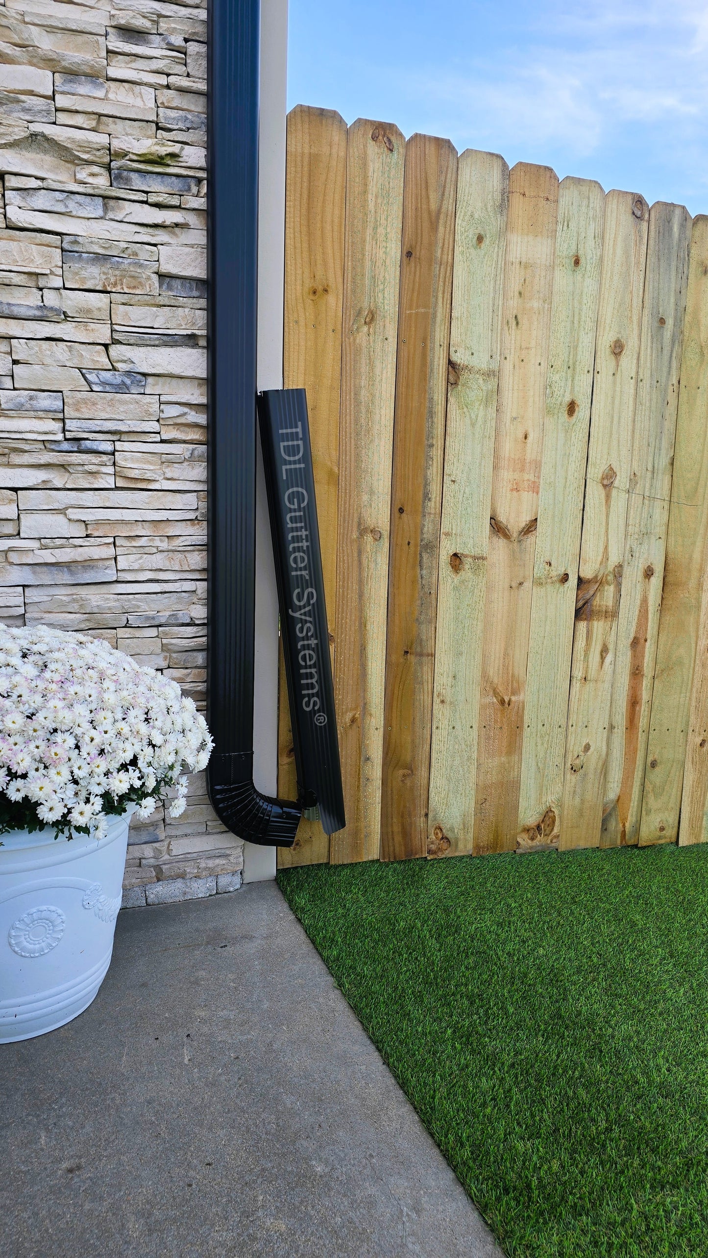 Downspout Extension Retention Clip