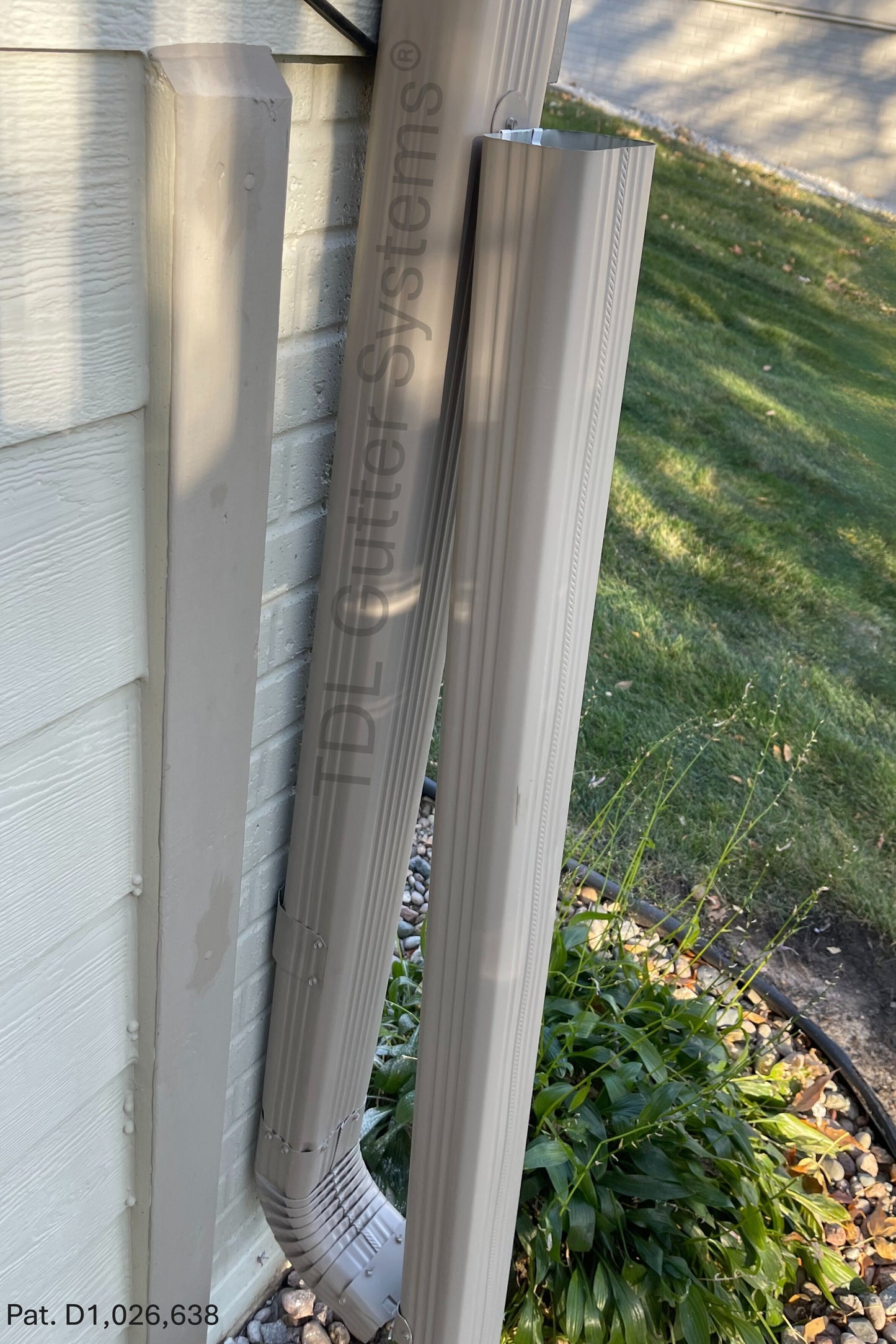 Magnetic Downspout Clip with Hinge